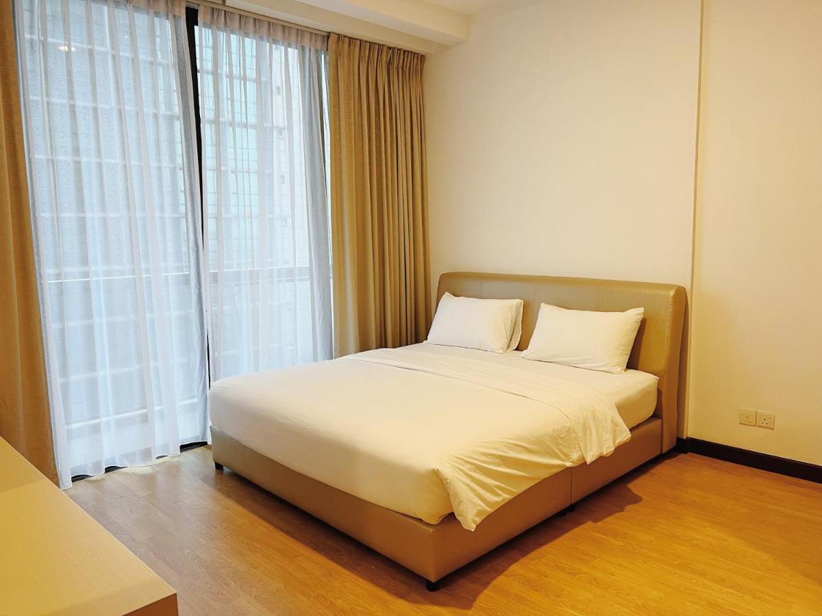 Imperial Grand Suite Apartment Kuching Exterior photo
