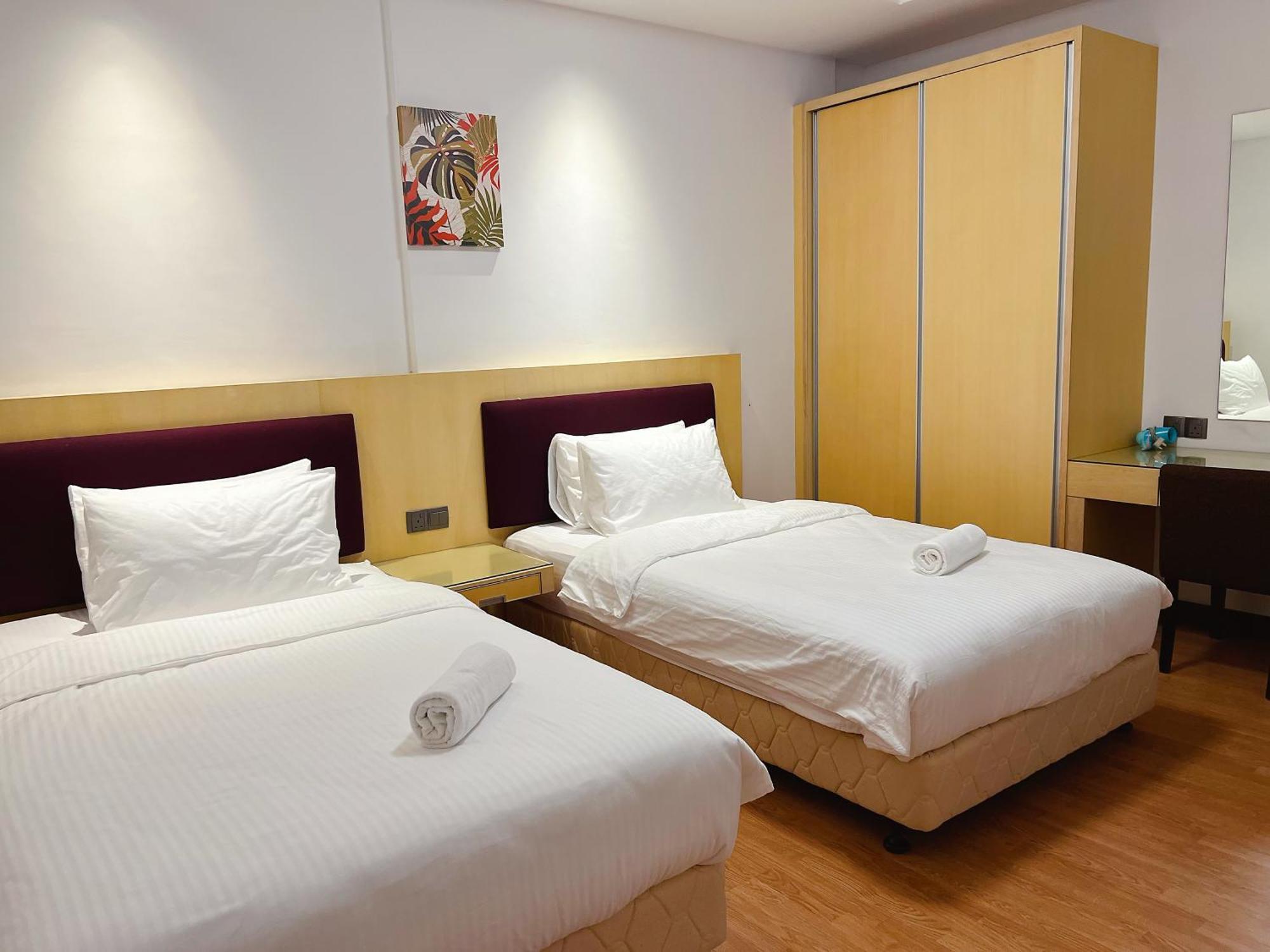 Imperial Grand Suite Apartment Kuching Exterior photo