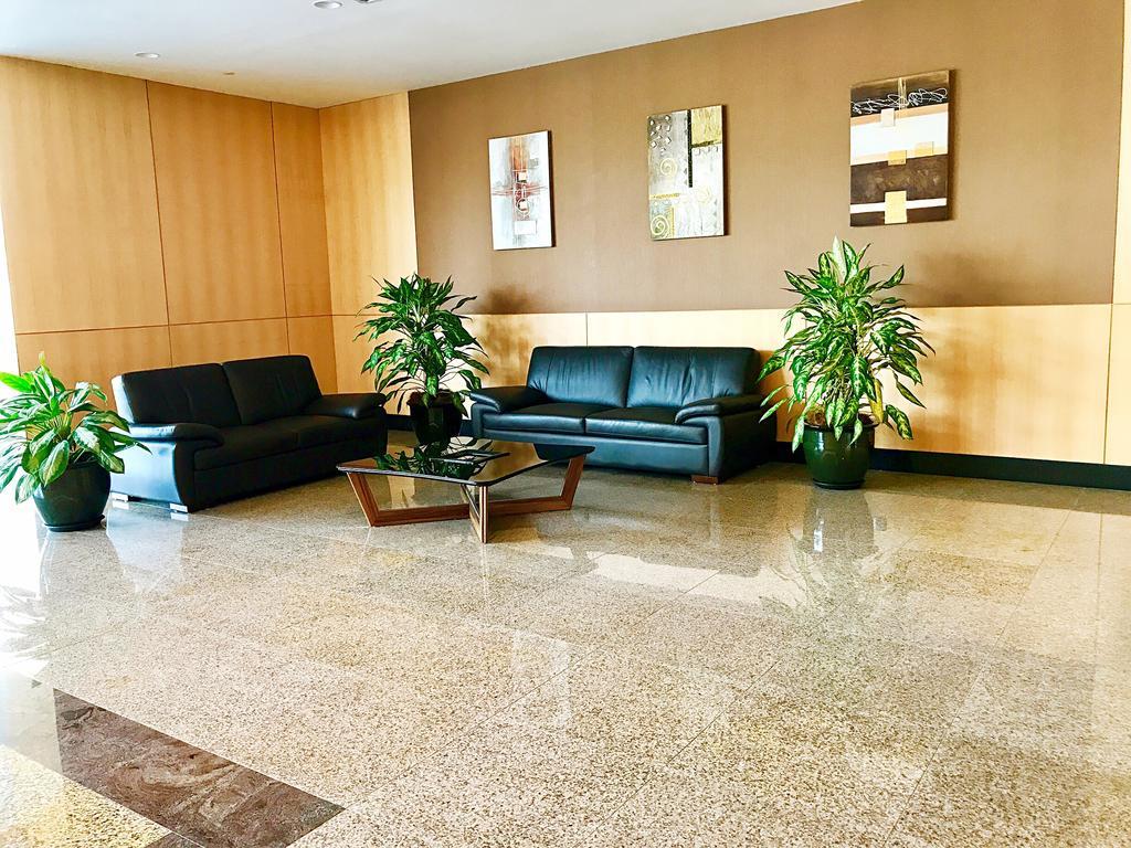 Imperial Grand Suite Apartment Kuching Exterior photo